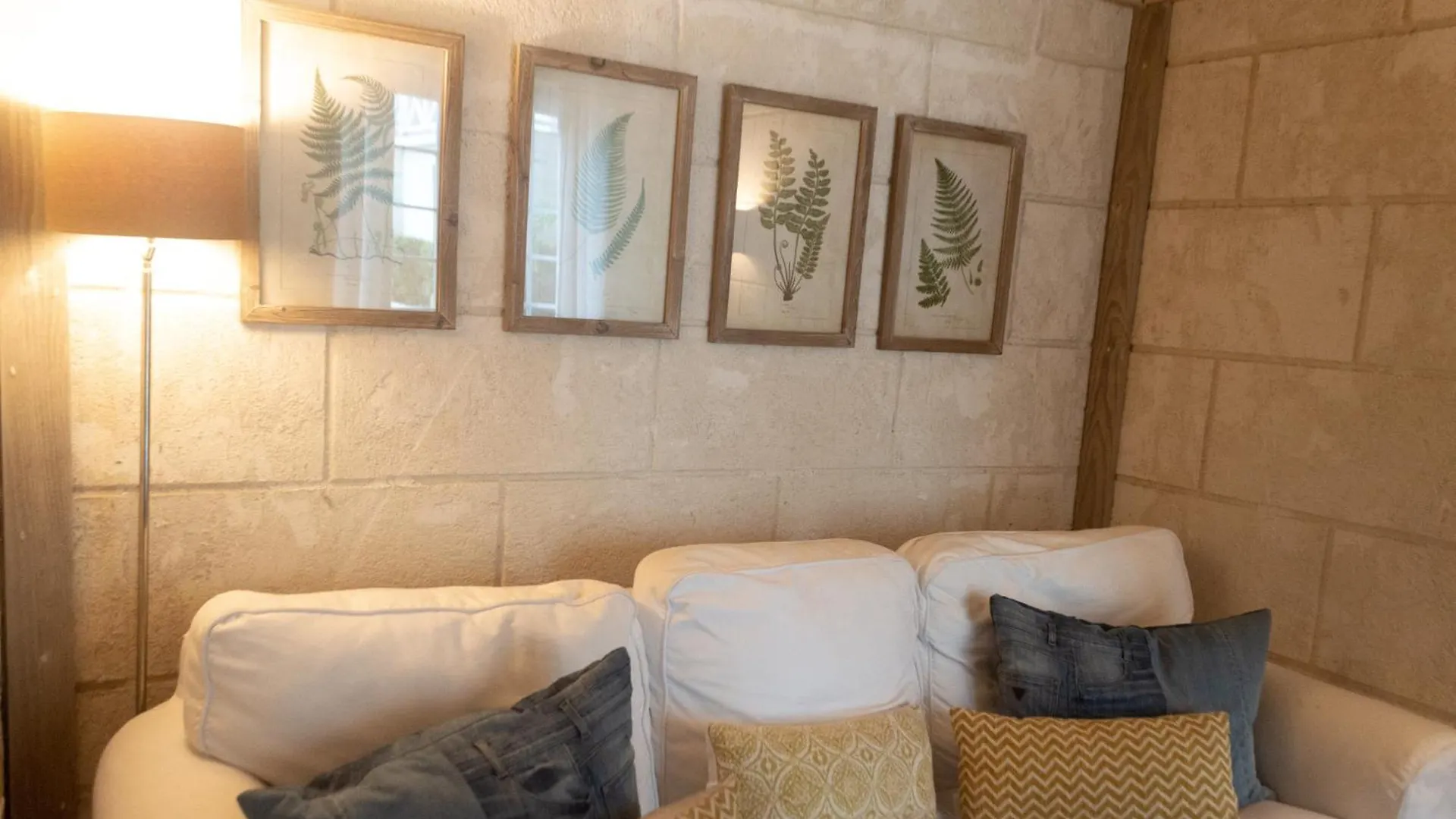 Hotel Sweetfield Manor Bridgetown Inn